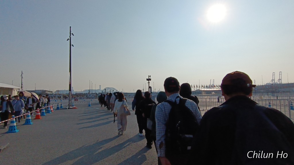 東エントランス広場