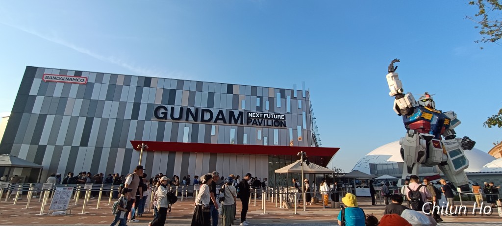 西ゲート広場