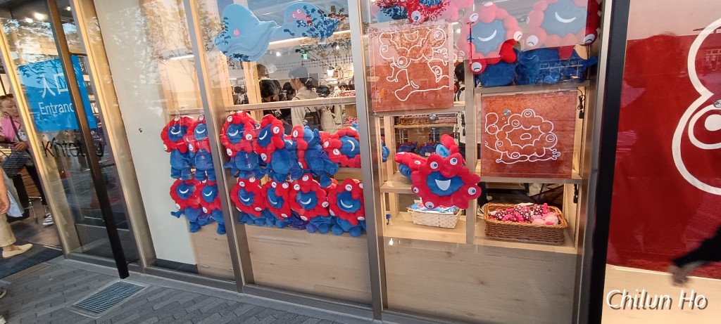 西ゲート広場