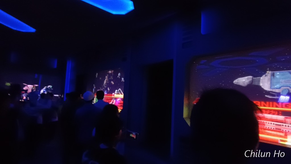 西ゲート広場