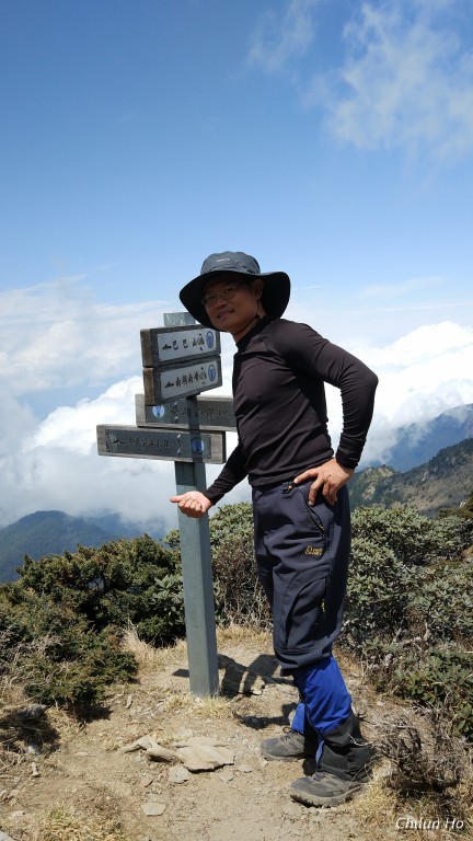 南峰北壁下降路