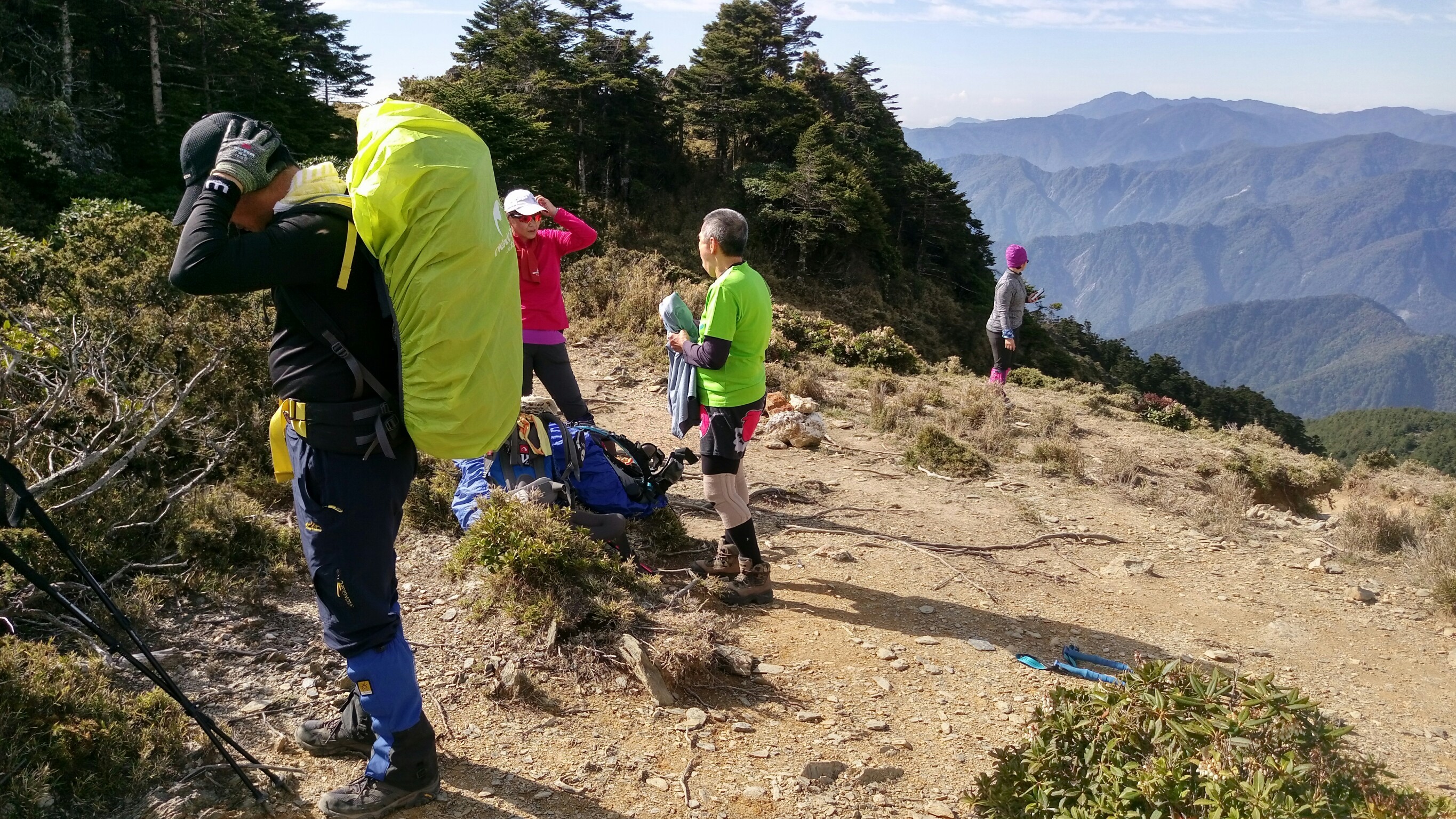 嘉明湖幸福團隊10人組（琇怡拍）_180503_0103