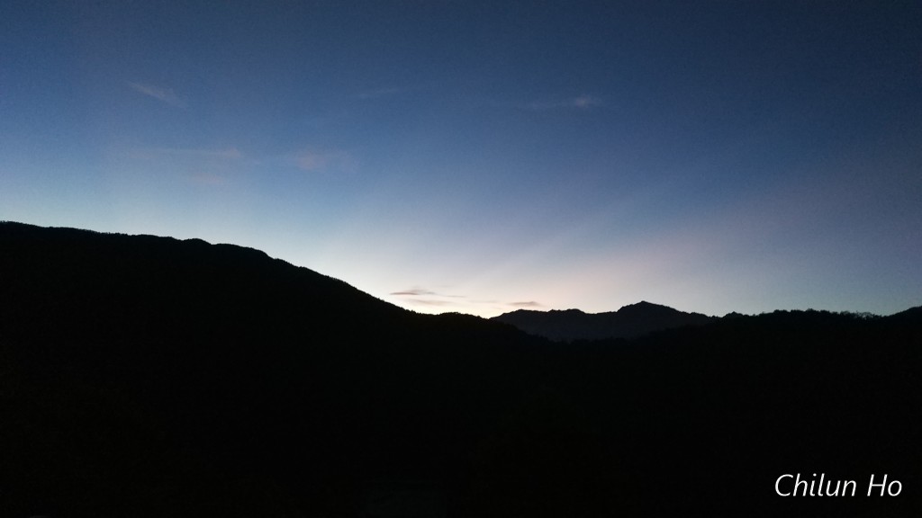雪山登山口服務站