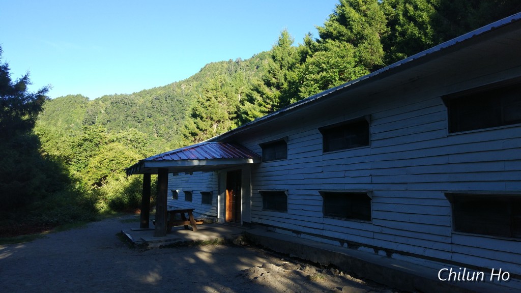 七卡山莊