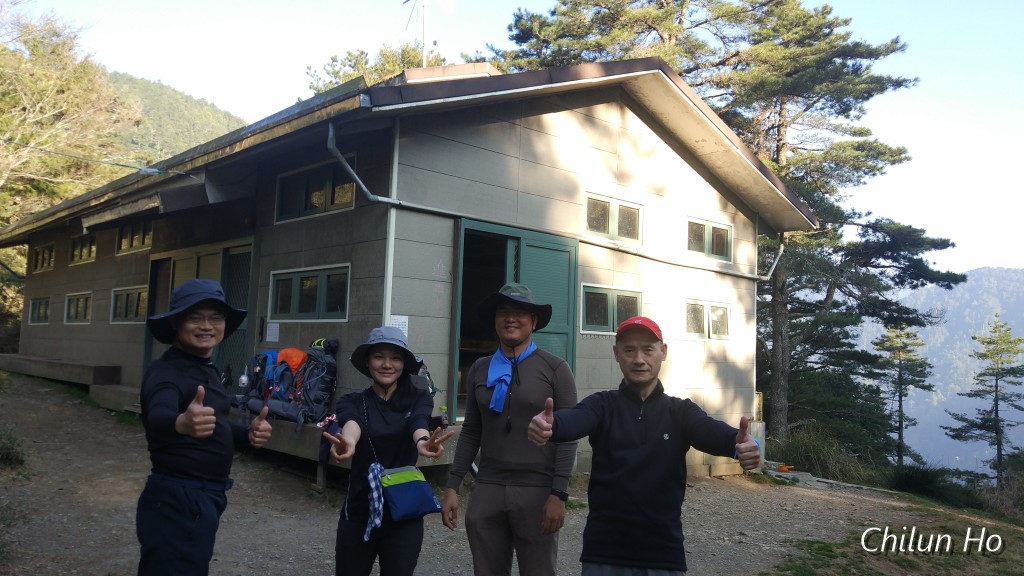 新雲稜山屋
