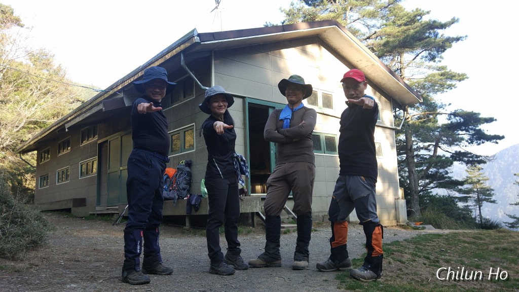 新雲稜山屋