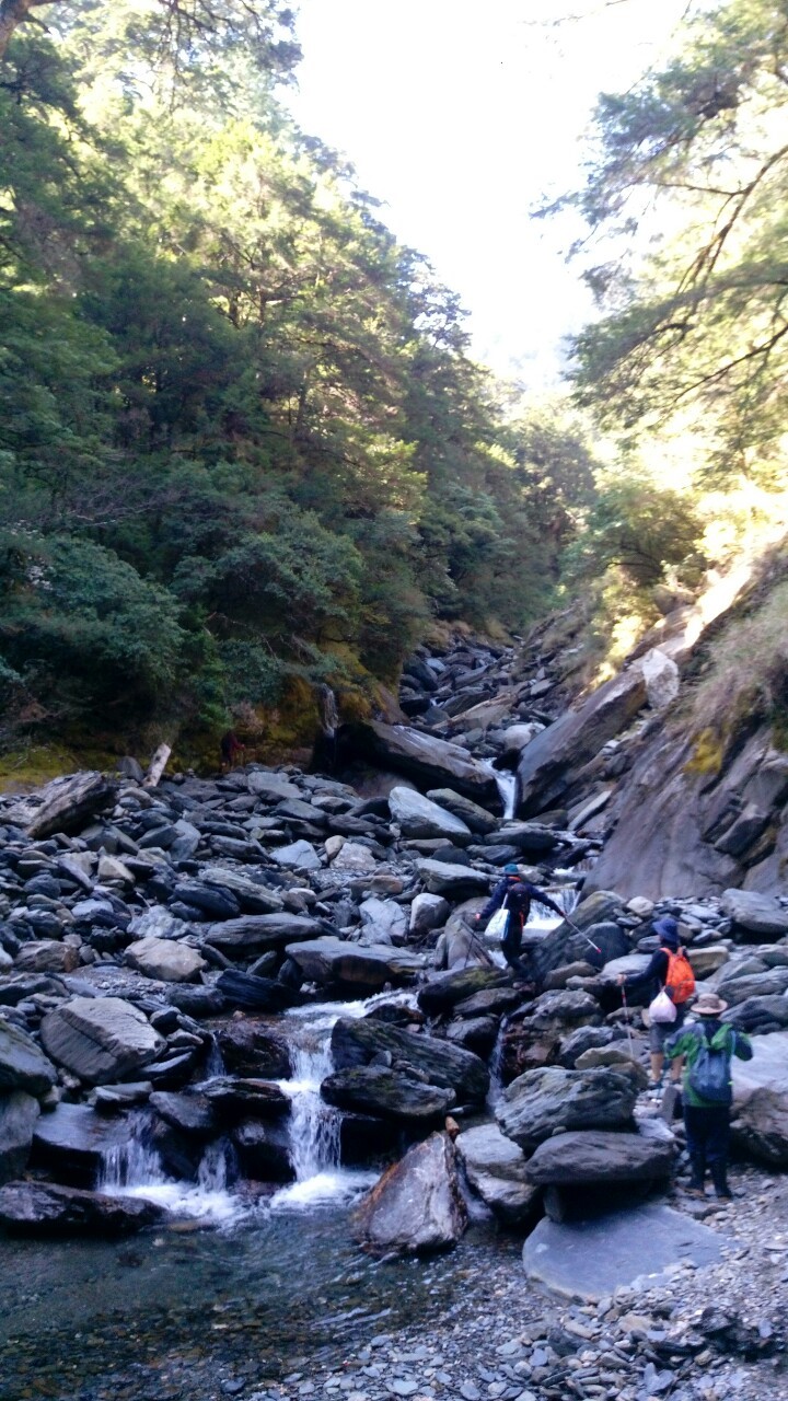 中央尖山2019.04.04-.08_190409_0047
