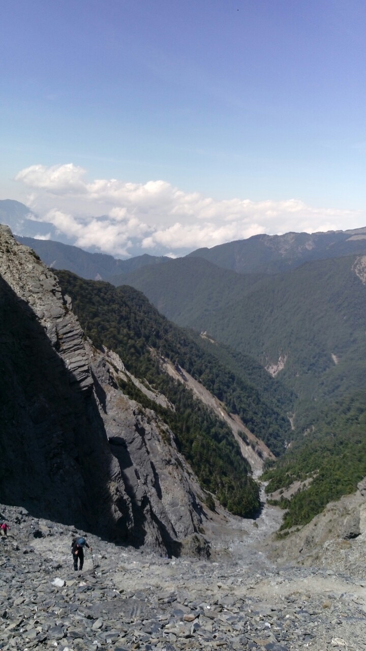 中央尖山2019.04.04-.08_190409_0062