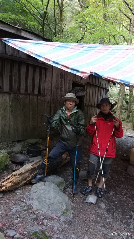 中央尖溪山屋