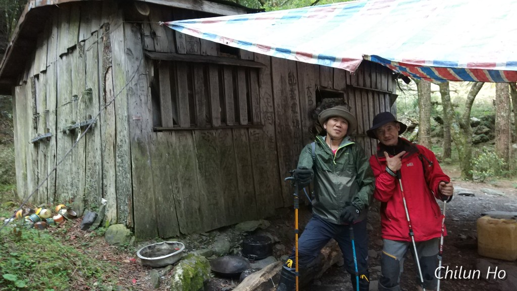 中央尖溪山屋