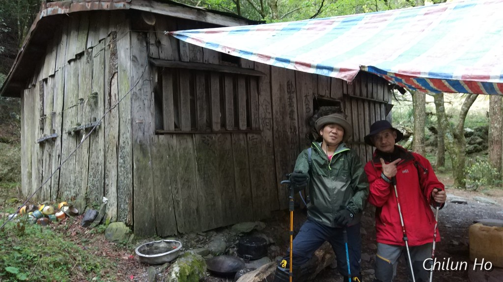 中央尖溪山屋