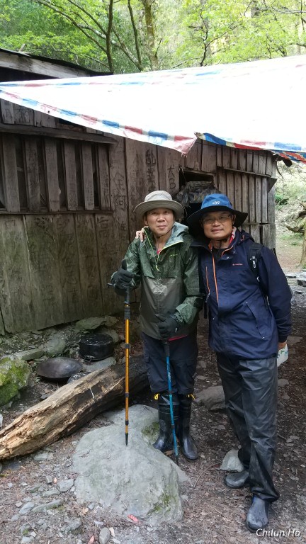 中央尖溪山屋