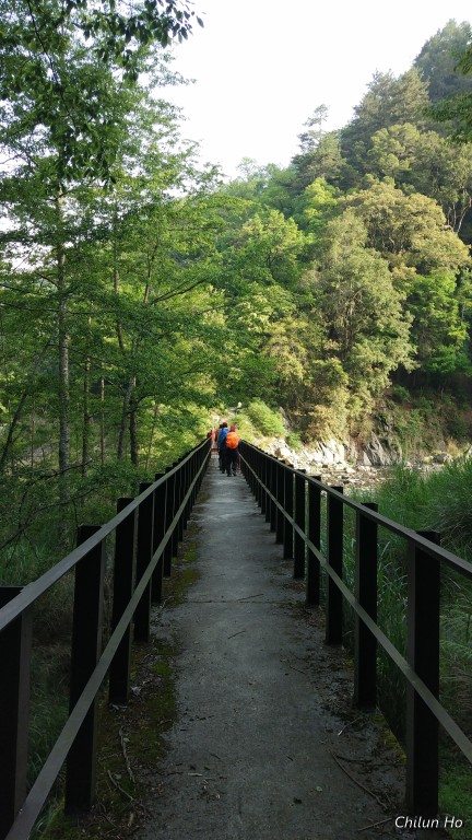 馬達拉溪鐵橋