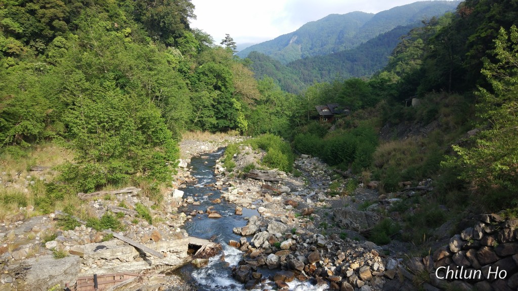 馬達拉溪鐵橋