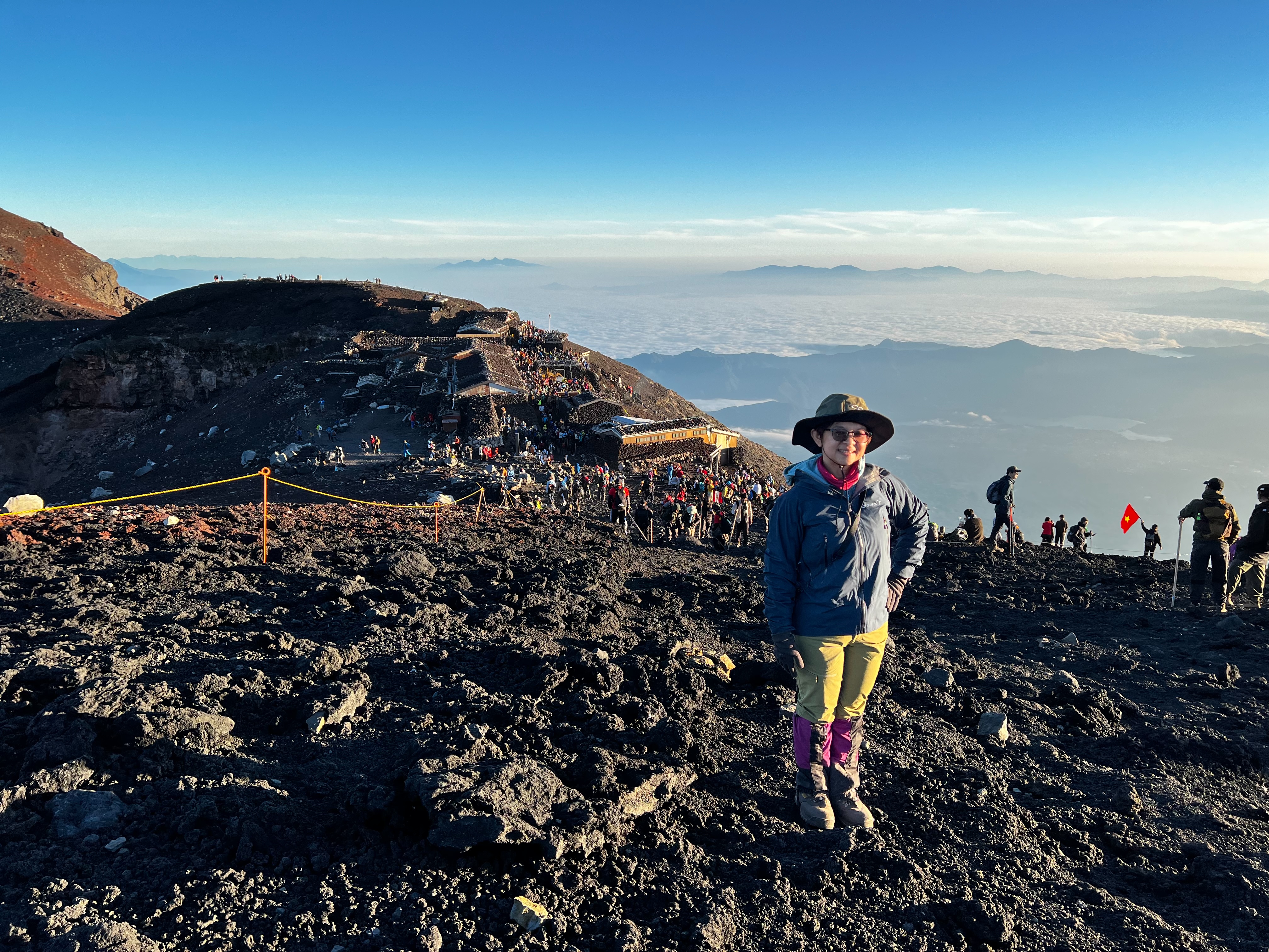 2023富士山隊友登頂成功照片 2026/07/21
