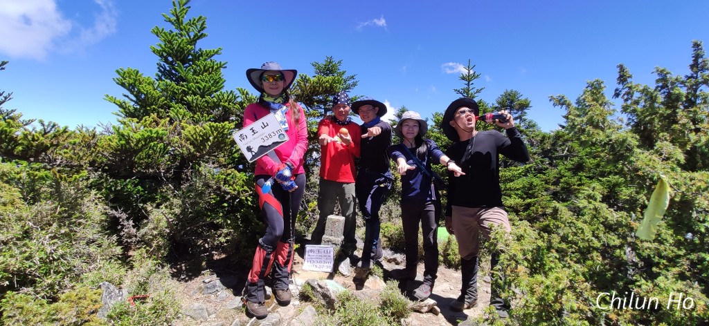 南玉山西北稜線