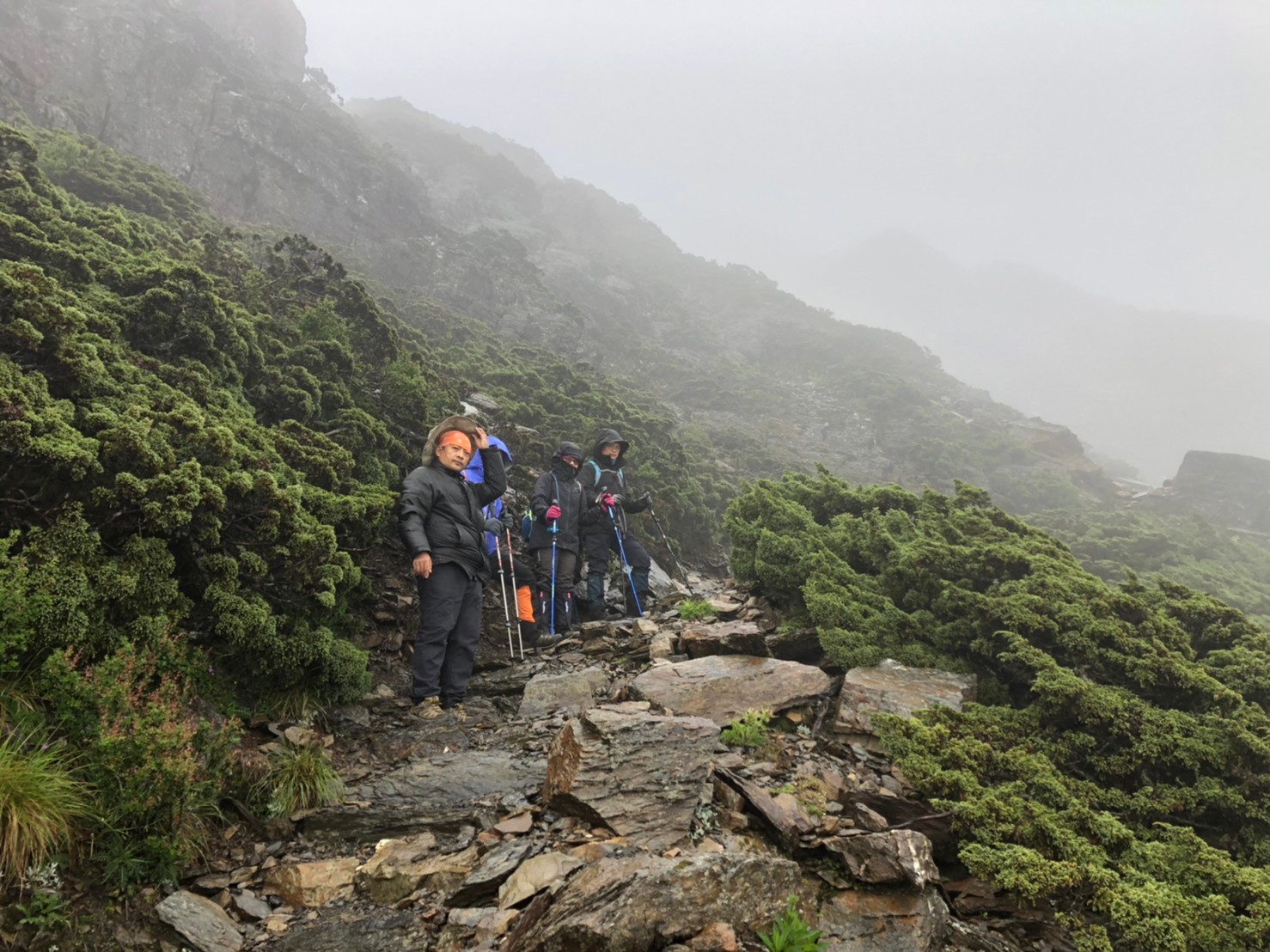 2020073031在厲陰濃霧淒風無苦雨的玉山（鄭公攝_200731_29
