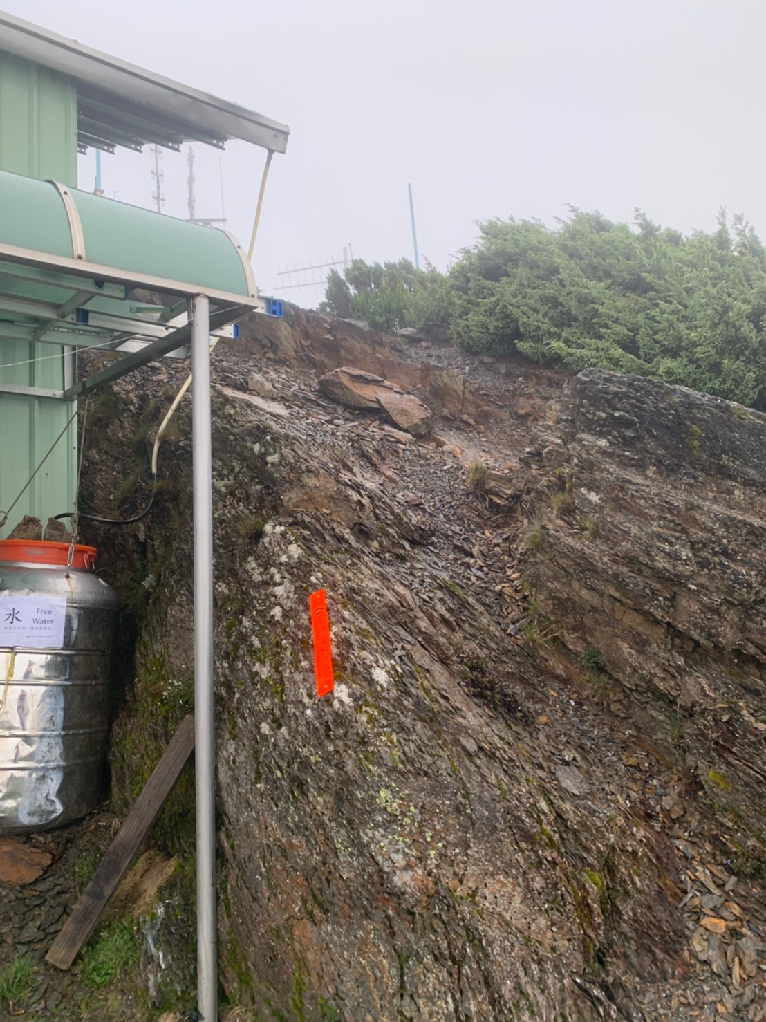 2020玉山主峰淒風苦雨登頂成功照片 2020/07/31