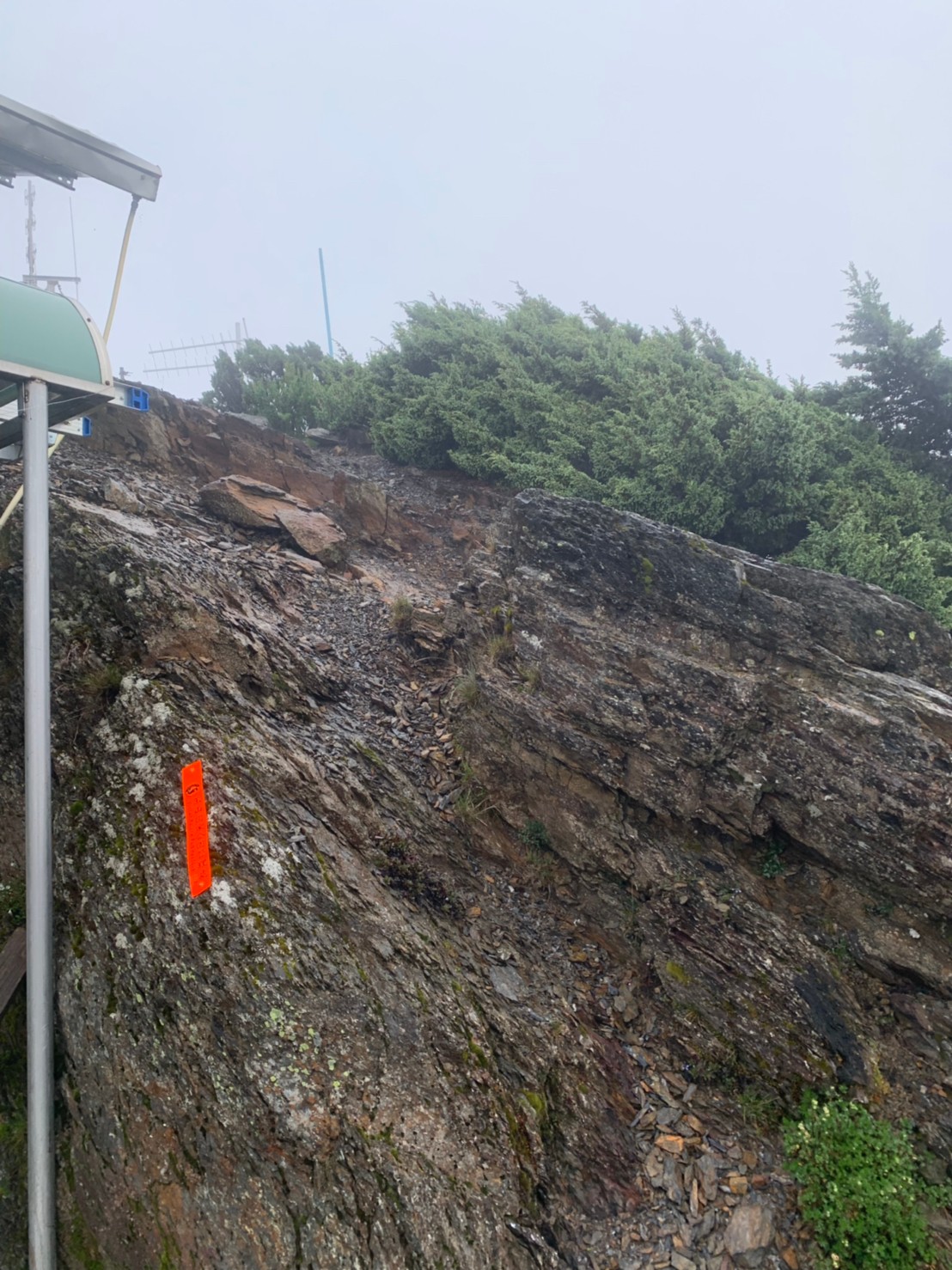 2020玉山主峰淒風苦雨登頂成功照片 2020/07/31